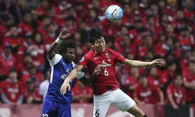 本世纪德甲戴帽数前10：莱万384场16次第1，凯恩76场10次第3