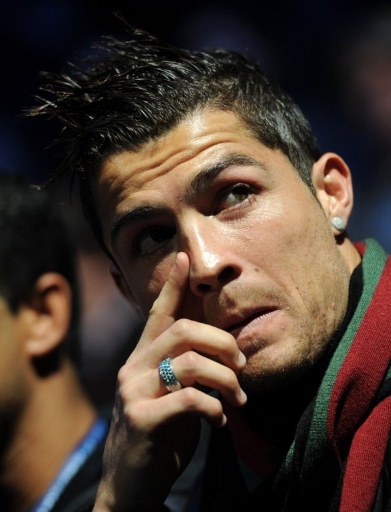 亨利：枪迷当然不希望曼城紧追不舍，他们太知道怎么赢球了