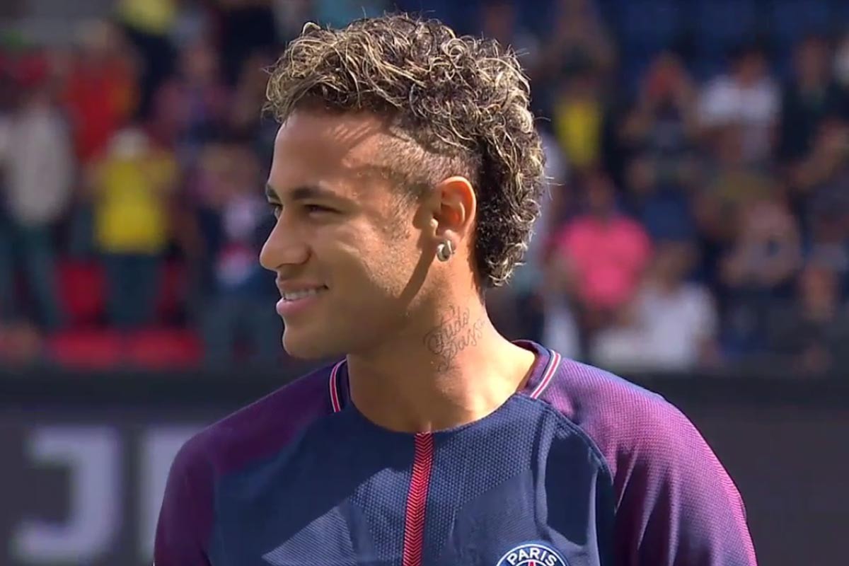 由于极端恶劣天气，阿拉伯杯决赛烟花表演全面取消（受极端天气影响，阿拉伯杯决赛焰火表演全部取消）