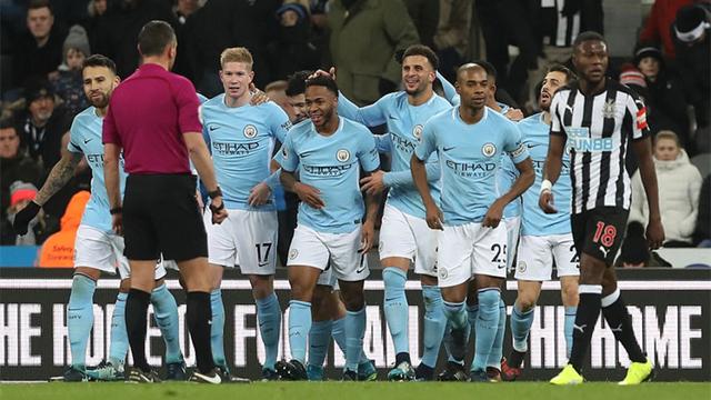 图片报：狼堡想挖多特体育总监凯尔，后者与多特合同到2027年